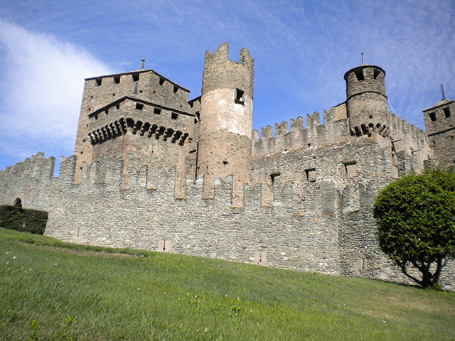 castello fenis