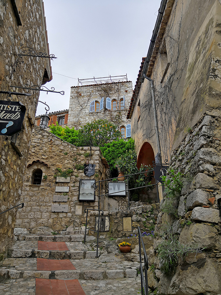 eze village